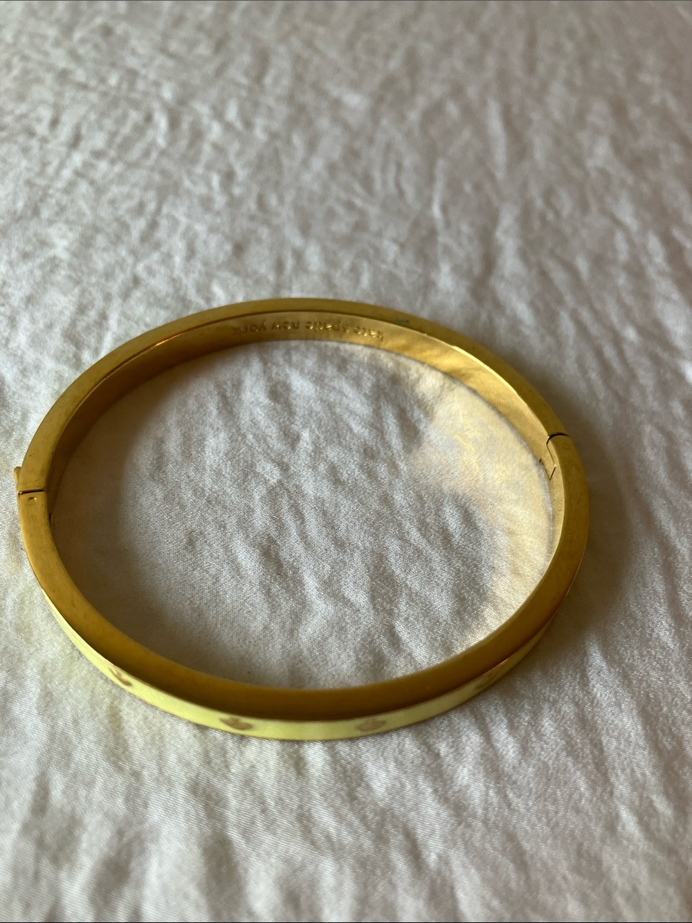 kate spade: yellow enamel spade-detail bangle bracelet- clasp- gold ton - Picture 6 of 9